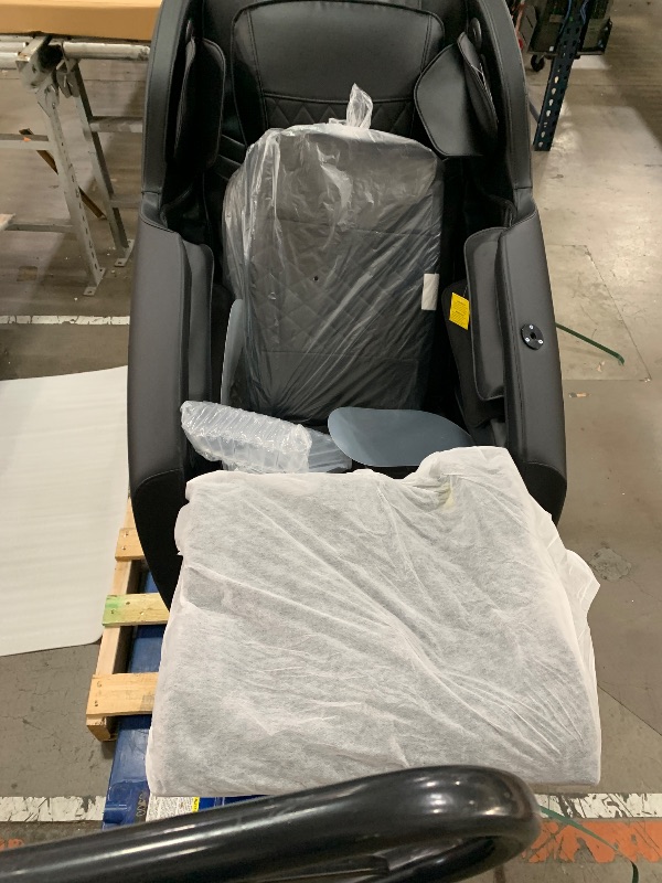 Photo 1 of ** TRUCK PICKUP ** Massage Chair, Zero Gravity Full Body Massage Chair, Shiatsu Recliner with 14 Massage Points, Lumbar & Calf Heating, 20 Auto Modes, Spacious Massage Area, Bluetooth Speaker, Touch Screen Controller