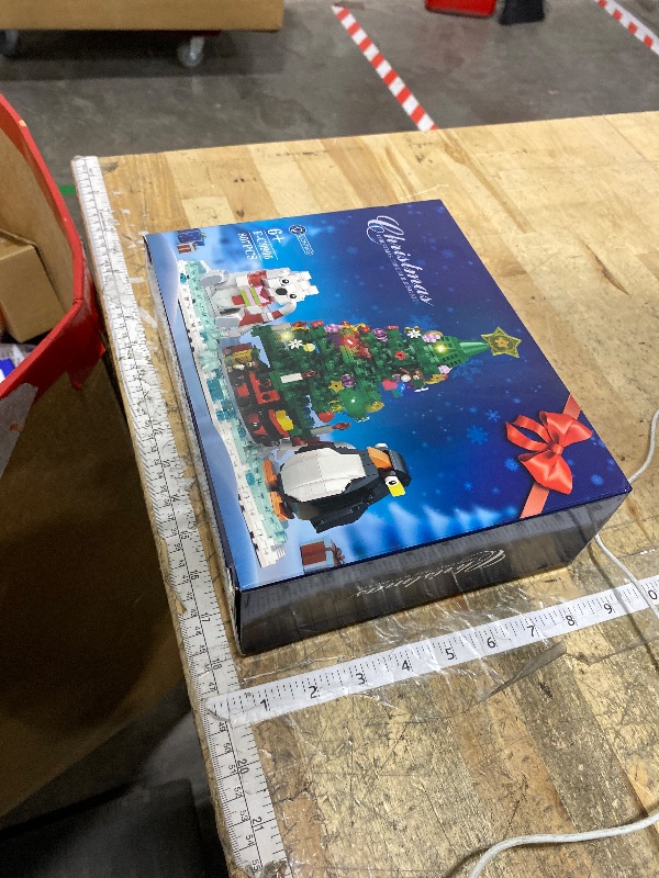 Photo 1 of **FACTORY SEALED** Christmas Tree - Building Toys for Kids, Boys & Girls, Ages 6+, Christmas Tree Buildings Compatible with Lego,with Polar Bear &Penguin Set, Cute Decorative Ornaments for Christmas (802 PCS)