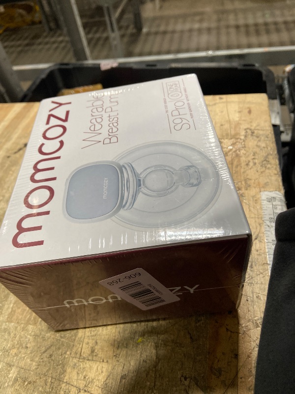 Photo 1 of *** TESTED POWERS ON  ***Momcozy S9 Pro Double Electric Portable Pump with 24mm, 1 PC, Silver Gray