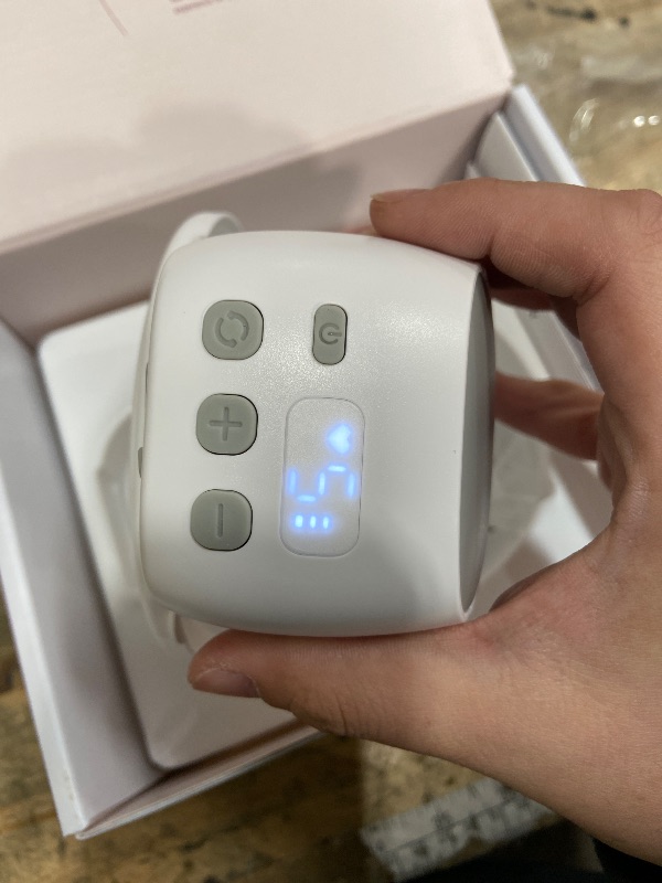 Photo 1 of *** TESTED POWERS ON  ***Momcozy S9 Pro Double Electric Portable Pump with 24mm, 1 PC, Silver Gray