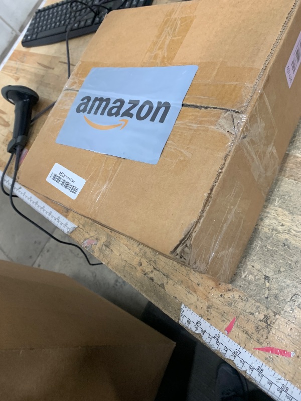 Photo 1 of 10 Set Gold Candle Stick Holder in Bulk for Wedding Centerpiece,Brass Candlestick Holders with Acylic Lampshade for Christmas Party Dining Table Centerpiece Decor candelabros para centros de mesa