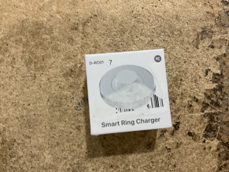 Photo 1 of *** POSSIBLY FOR PARTS**** Compatible with Oura Ring Gen 4 Charger (Size 7), Fast and Safe Charging Dock with USB-C Cable, Aluminum Alloy Material, Silicone Anti-Slip Base Design, Essential for Oura Ring 4 Users (Silver)