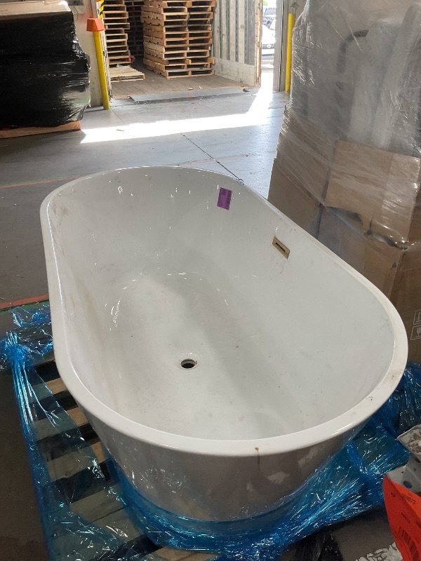 Photo 1 of *** DIRTY  MISSING DRAIN PLUG, has crack around rim on one side ** WOODBRIDGE 59" Freestanding White Acylic Soaking Bathtub with Brushed Gold Drain and Overflow, BTA1514-BG
