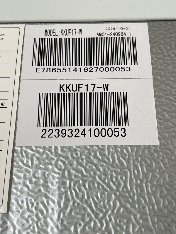 Photo 1 of "Kenmore Upright freezer - Convertible Refrigerator/Freezer, 4 Shelves, Garage Ready, Meat Storage, Auto Defrost, Congelador For Home, Apartment, Cottage, Basement, 17.0 Cubic Feet Capacity, White "