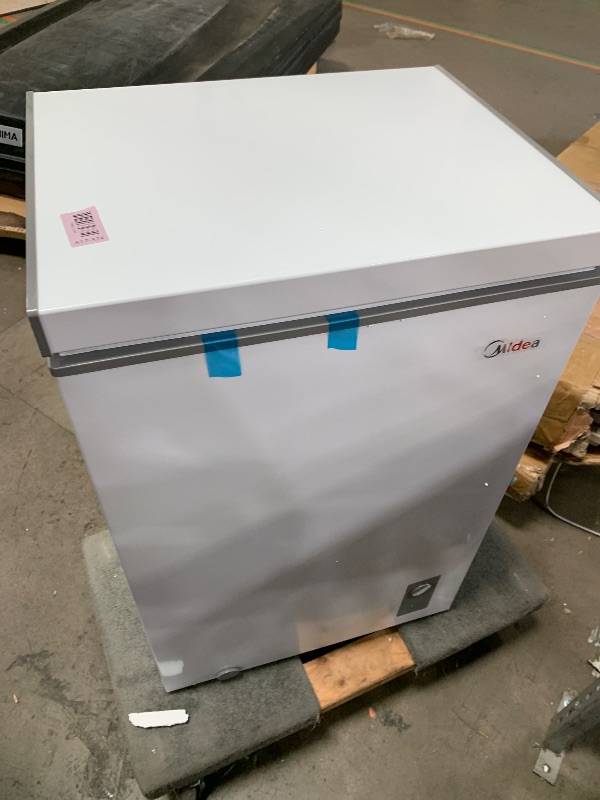 Photo 1 of (MAJOR DAMAGES, FUNCTIONAL FOR PARTS)  MERC04C4BAWW Chest Freezer, 3.5 Cubic Feet Freezer With Removable Basket, Interior LED Light, Adjustable Temperature, For Kitchen Apartment Office, White ** lid hinges are broken see pics ***