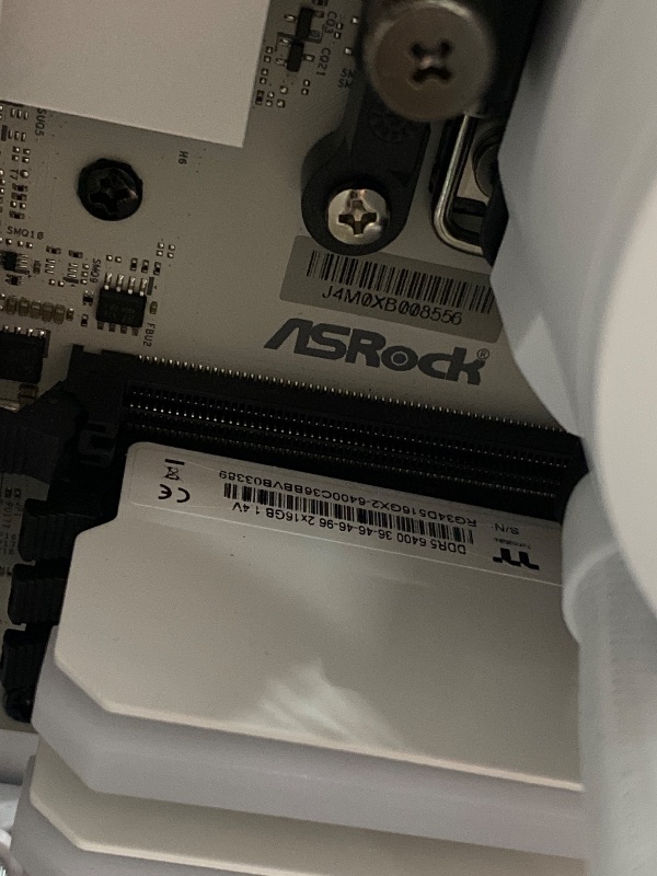Photo 1 of ***************FOR PARTS ONLY- MISSING GRAPHICS CARD*****************
Thermaltake Reactor 9880S Gaming Desktop (AMD Ryzen™ 7 9800X3D, ToughRam 32GB DDR5 6400MT/s RGB Memory, NVIDIA® GeForce RTX™ 5080, 2TB NVMe M.2, WiFi, Windows 11) T6WT-X870-580-LCS
