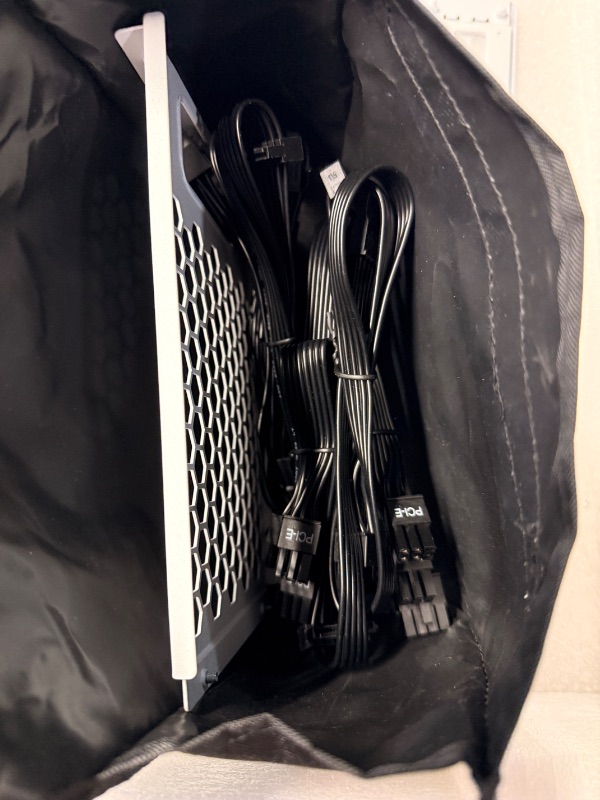 Photo 1 of ***************FOR PARTS ONLY- MISSING GRAPHICS CARD*****************
Thermaltake Reactor 9880S Gaming Desktop (AMD Ryzen™ 7 9800X3D, ToughRam 32GB DDR5 6400MT/s RGB Memory, NVIDIA® GeForce RTX™ 5080, 2TB NVMe M.2, WiFi, Windows 11) T6WT-X870-580-LCS