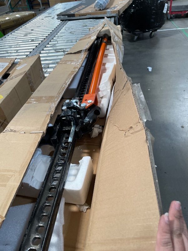 Photo 1 of ***heavy use dents**VEVOR Farm Jack 60inch, 7000 lbs Capacity Ratcheting Off Road Jeep Jack for Tractor, Truck, SUV, Bumper Lift, Orange