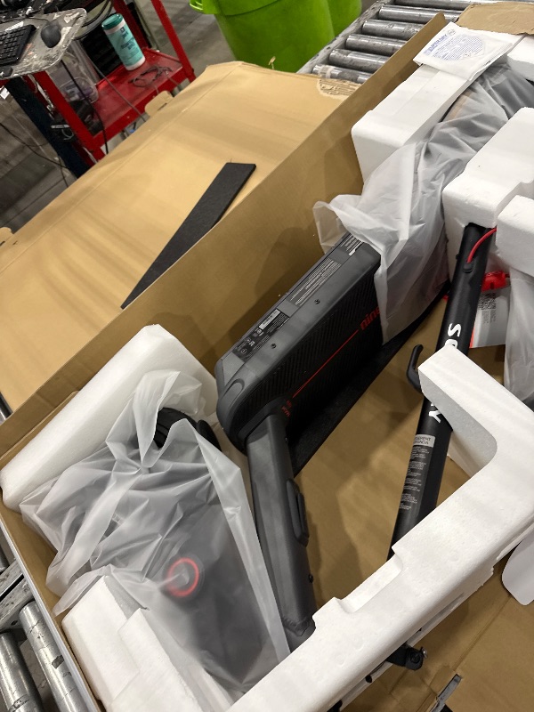 Photo 1 of ***FOR PARTS ONLY*** Segway Ninebot Max G3 Electric Scooter, 28 mph Top Speed w/ 50 Miles Max Range, 2000W Peak Motor, Dual Hydraulic Suspension, Fast Charging Scooter for Adults and Teens, UL-2272 2271 Certified