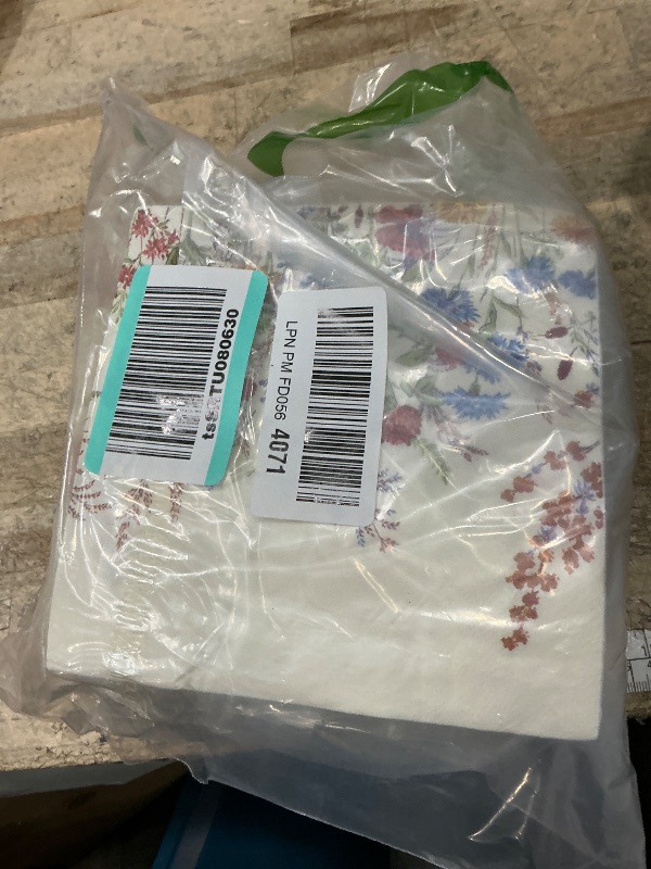 Photo 1 of 100 Floral Paper Napkins, 3 Ply Watercolor Disposable Dinner Napkins Vintage Wild Flower Dinner Napkins, Decorative Beverage Hand Towels for Bathroom Wedding Baby Shower Birthday Tea Party