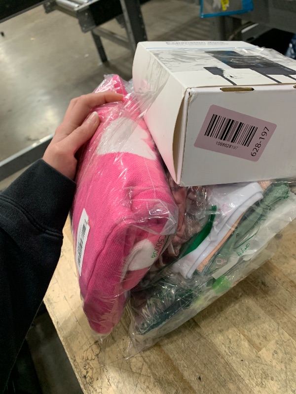 Photo 1 of ** SOLD AS IS BUNDLE OF MISCELLANEOUS AND SORTED GOODS **