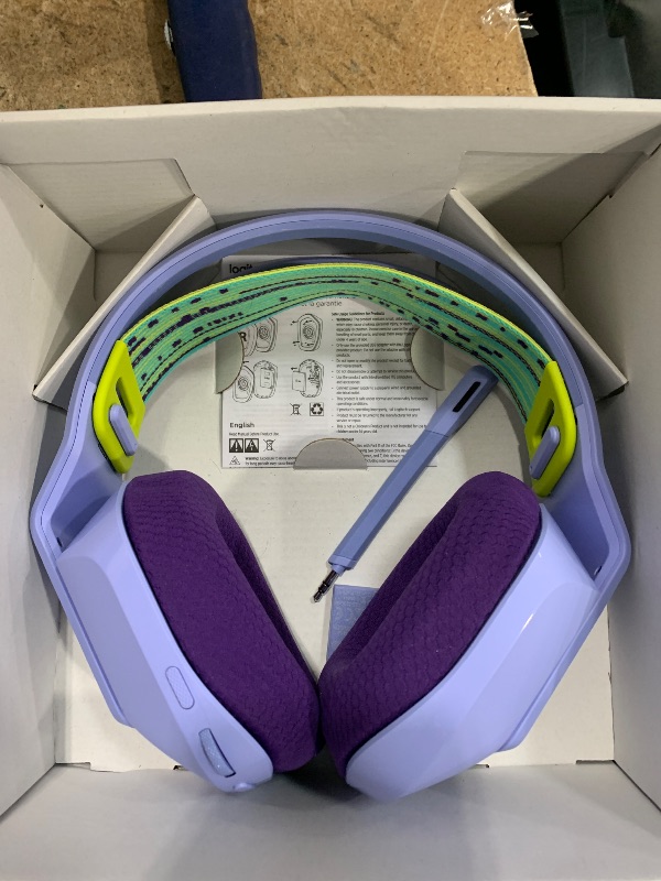 Photo 1 of Logitech G733 LIGHTSPEED Wireless Gaming Headset with suspension headband, LIGHTSYNC RGB, Blue VO!CE mic technology and PRO-G audio drivers - Lilac