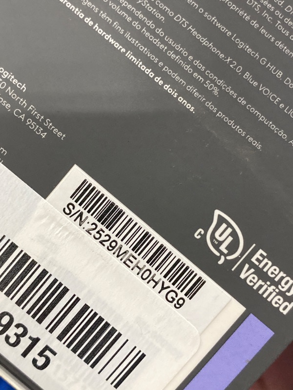 Photo 1 of Logitech G733 LIGHTSPEED Wireless Gaming Headset with suspension headband, LIGHTSYNC RGB, Blue VO!CE mic technology and PRO-G audio drivers - Lilac