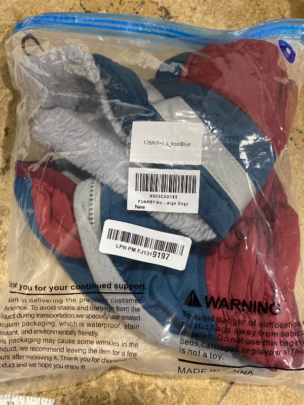 Photo 1 of (medium) FUAMEY Dog Coat for Large Dogs,Waterproof Dog Winter Jacket with Harness Built in Puppy Cold Weather Coats Reflective Pet Vest with Zipper Warm Fleece Dogs Snowsuit Windproof Dark Blue