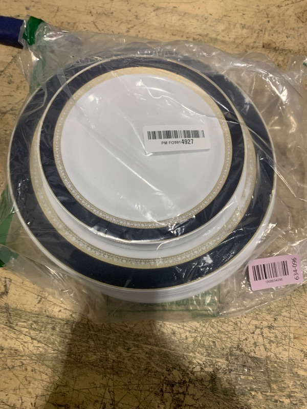 Photo 1 of " OCCASIONS " 50 Plates Pack (25 Guests)-Heavyweight Wedding Party Disposable Plastic Plate Set -25 x 10.5'' Dinner + 25 x 7.5'' Salad/dessert plates (Ritz Black and Gold)