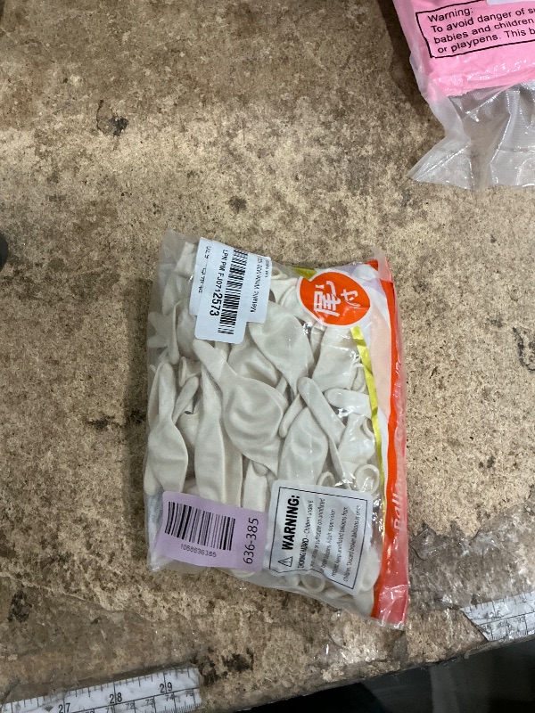 Photo 1 of 100 Pcs Quick Link Balloons White Metallic 6 inch, Latex Linking Balloons Pearl White for Balloon Wall/Arches/Chains, Birthday Party Wedding Anniversary Graduation Arch Party Decor