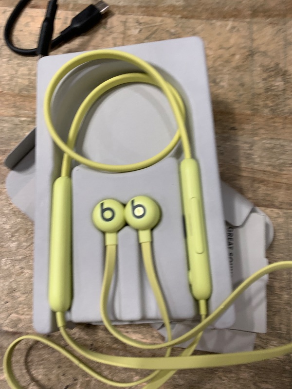 Photo 1 of ***FOR PARTS ONLY / NON-FUNCTIONAL*** Beats Flex Wireless Earbuds - Apple W1 Headphone Chip, Magnetic Earphones, Class 1 Bluetooth, 12 Hours of Listening Time, Built-in Microphone - Yuzu Yellow