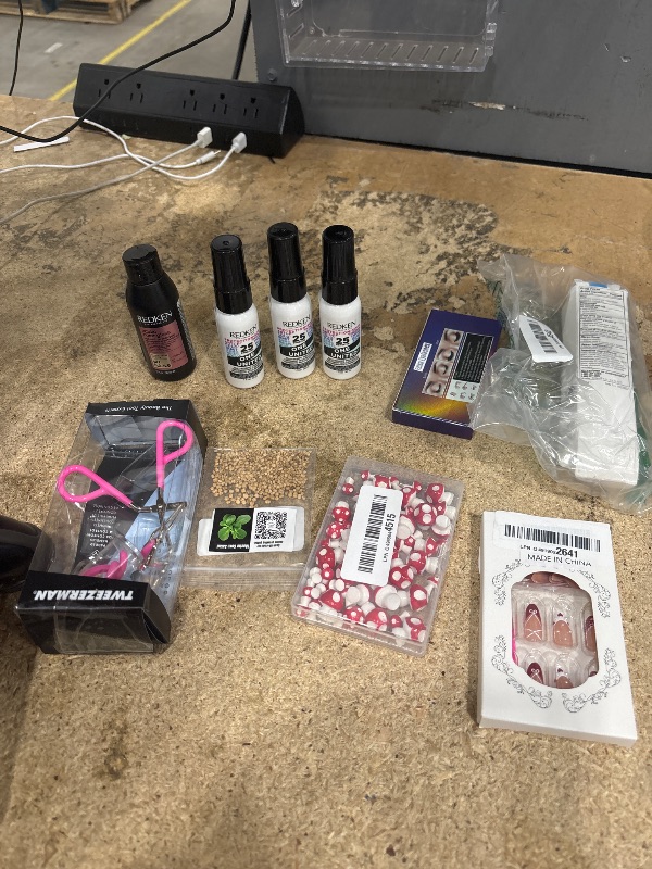 Photo 1 of 10 PIECES MISCELLANEOUS ITEMS