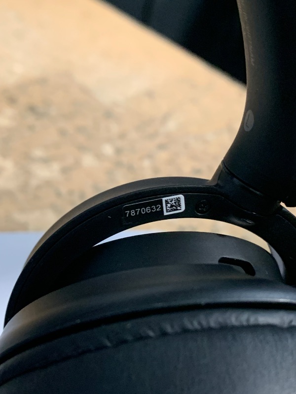 Photo 1 of **NON-FUNCTIONAL** Sony WH-CH720N Noise Canceling Wireless Headphones Bluetooth Over The Ear Headset with Microphone and Alexa Built-in, Black New