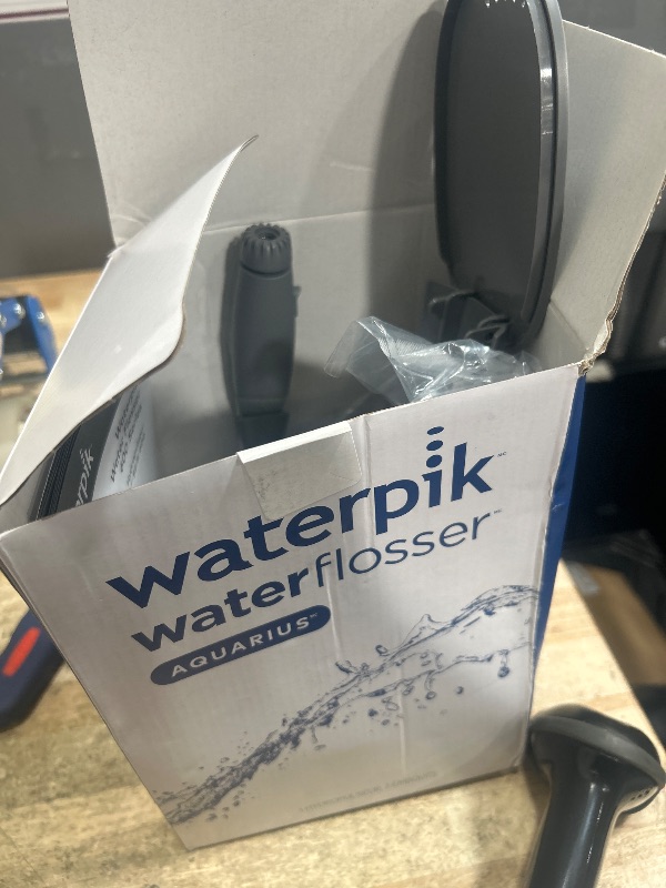 Photo 1 of ** SEE NOTES **Waterpik Aquarius Water Flosser For Teeth Cleaning, Gums, Braces, Dental Care, Electric Power With 10 Settings, 7 Tips For Multiple Users And Needs, ADA Accepted, Gray WP-667, Packaging May Vary