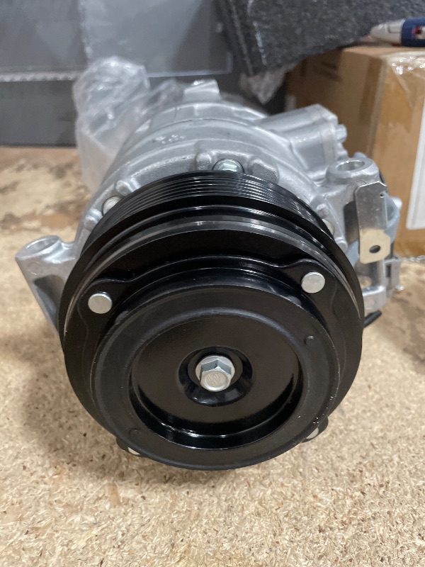 Photo 1 of 0008302600 AC Air Conditioner Compressor Assembly with Clutch Compatible with Mercedes-Benz E250 2014-16 L4 2.1L,E300 15-16,E350 2014 2016,E400 16-17,SL400 15-16,CLS400 15-17,GLK250 13-15,ML350 2015