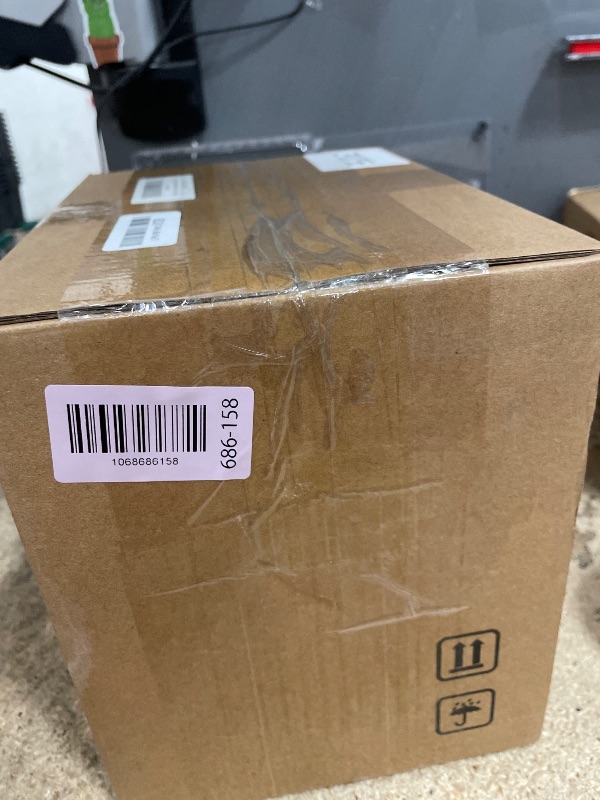 Photo 1 of 0008302600 AC Air Conditioner Compressor Assembly with Clutch Compatible with Mercedes-Benz E250 2014-16 L4 2.1L,E300 15-16,E350 2014 2016,E400 16-17,SL400 15-16,CLS400 15-17,GLK250 13-15,ML350 2015