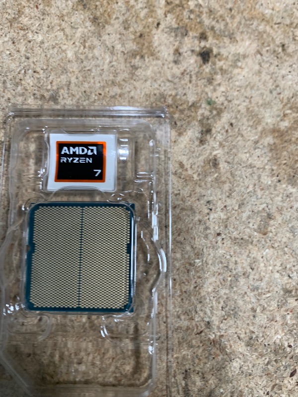 Photo 1 of **For PARTS ONLY *** AMD Ryzen™ 7 9700X 8-Core, 16-Thread Unlocked Desktop Processor