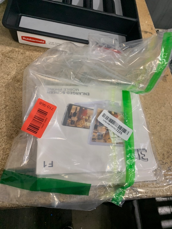 Photo 1 of 10" Big Screen Phone Magnifier, Screen Magnifier for Cell Phone, 3D HD Foldable Design Screen Magnifier Version for Movies, Videos and Gaming ((White)