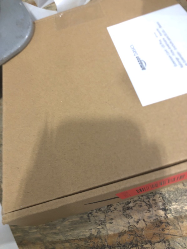 Photo 1 of Amazon Basics Extension Cord, 25 Ft, 3 Prong Outlet Extender, Indoor Extension Cord, 13 Amps, 125V, White