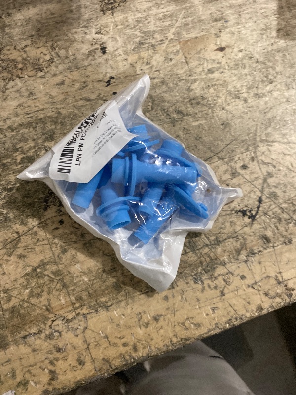 Photo 1 of 6pcs Replacement Bite Valve for Zak Designs Kelso 15oz, Silicone Mouthpiece Straw Accessories BPA-Free Water Bottle Parts Compatible with Zak Kids Straw Cups (Blue)