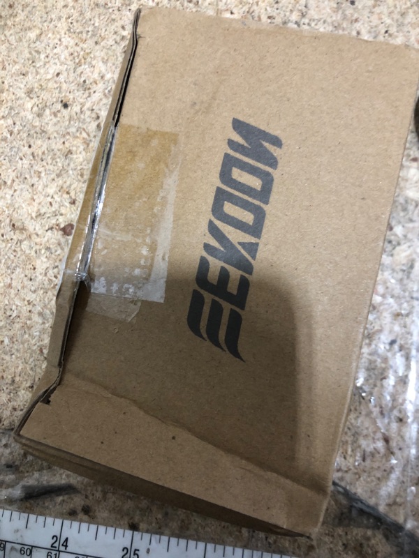 Photo 1 of 1 Pcs 2 in 1 Light Socket to Plug Adapter, Convert E26/E27 Bulb Socket to 2 Pieces 3 Prong Outlet with Extension Cord, Flexible Light Bulb Socket Converter Suitable for Porch Patio Garage Use (Black)