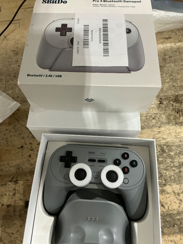 Photo 1 of ***MISSING USB*** 8BitDo Pro 3 Bluetooth Controller for Switch/Switch 2 – TMR Joysticks, Swappable ABXY Buttons, Pro Back Buttons, Charging Dock, Hall Effect Triggers, for Windows, Apple, SteamOS, Android - Gray