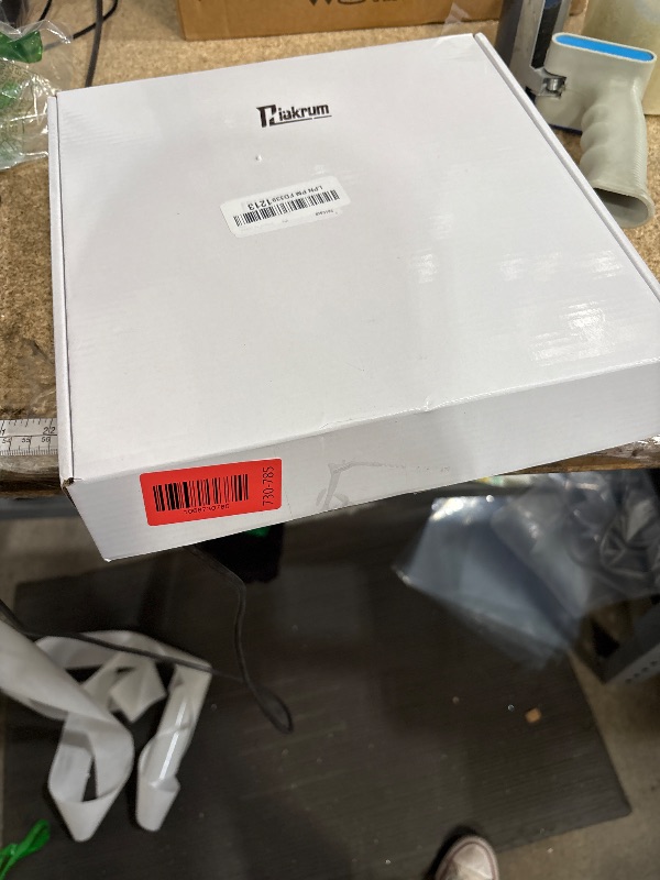 Photo 1 of ***(PARTS ONLY/ / NON FUNCTIONAL)***Riakrum Moravian Star Tree Topper Christmas Tree Decor Advent Star Hanging Outdoor Christmas Light Hanging Xmas Treetop for Holiday Decor(White,14 Inch)