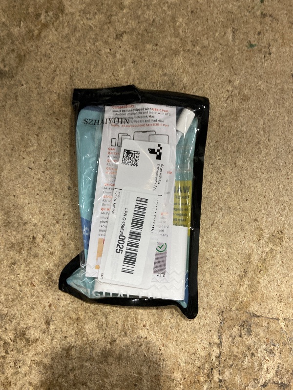 Photo 1 of SD Card Reader, USB 3.0 Type C High Speed to SD/TF Card Adapter for iPhone 17/16/15 Pro Max Memory Card Reader with SD MicroSD USB 3 Port for Mac/iPad/MacBook Pro/Air Android Phone Tablet(White)