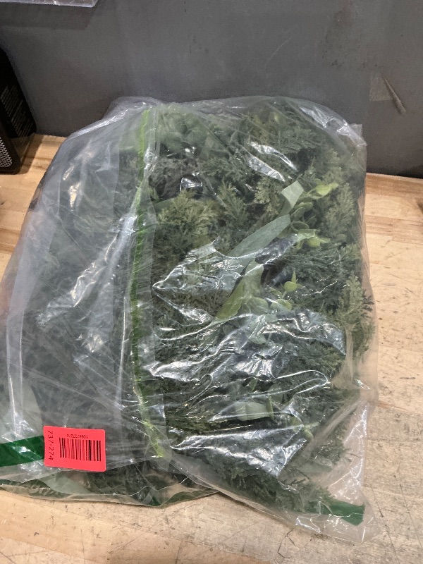 Photo 1 of Artificial plant 