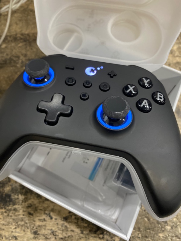 Photo 1 of (used)(damaged joystick) GuliKit KK3 Max Game Controller Hall Effect Joysticks Analog & Digital Triggers Wireless Pro 1000HZ Polling Rate