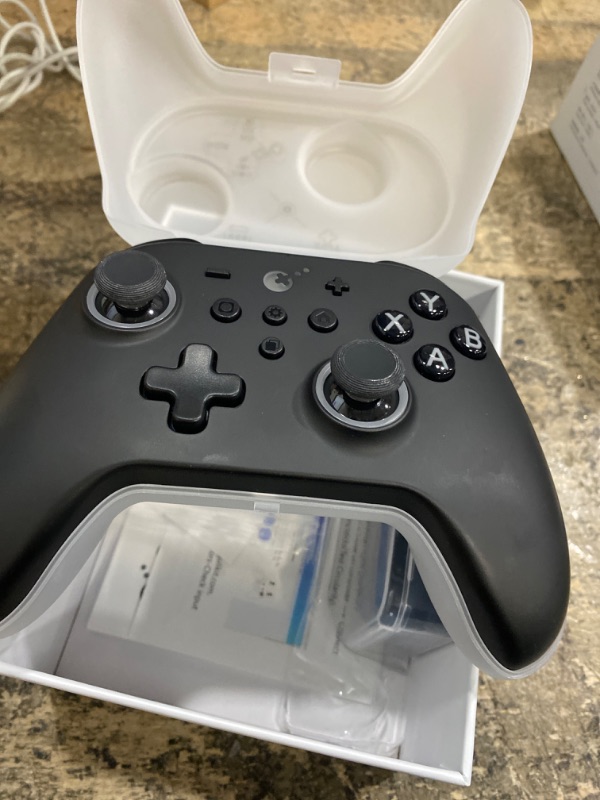 Photo 1 of (used)(damaged joystick) GuliKit KK3 Max Game Controller Hall Effect Joysticks Analog & Digital Triggers Wireless Pro 1000HZ Polling Rate