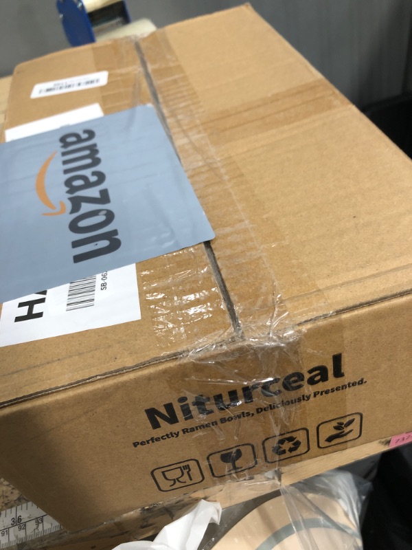 Photo 1 of **ONE BOWL LID HAS A MINOR CHIP**Niturceal Ceramic Ramen Bowl Set of 2, Ramen Noodle Bowl with Lid 27oz Japanese Retro Style Soup, Pho, Udon Bowls, Matching Spoons and Chopsticks for Microwave & Dishwasher Safe, Black