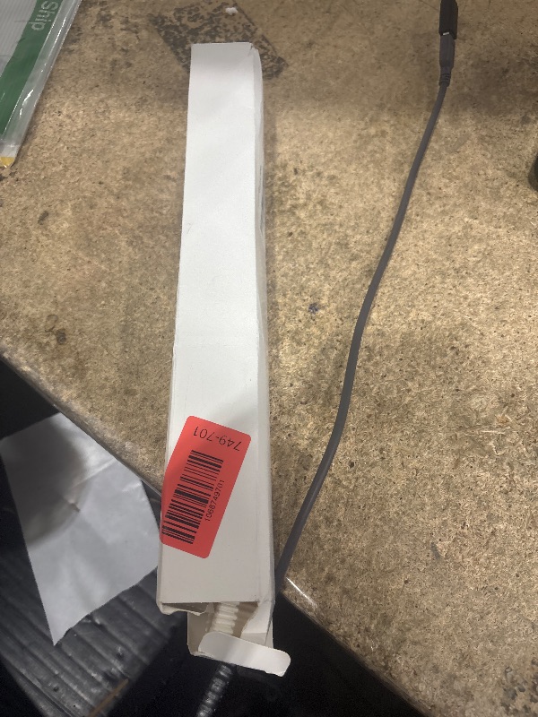 Photo 1 of 1000 Pcs 1 Inch Mini Muffin Liners,Muffin Liner for Baking White Cupcake Papers Baking Cup Liners,Used for 48 Cup Mini Muffin Pan