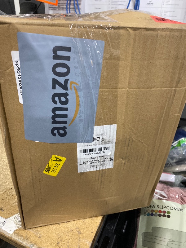 Photo 1 of [100 SETS] 32 oz Clear Plastic Cups with Lids and STRAWS, Disposable Drinking Cups for Cold Drinks, Iced Coffee, Milkshakes, Smoothies