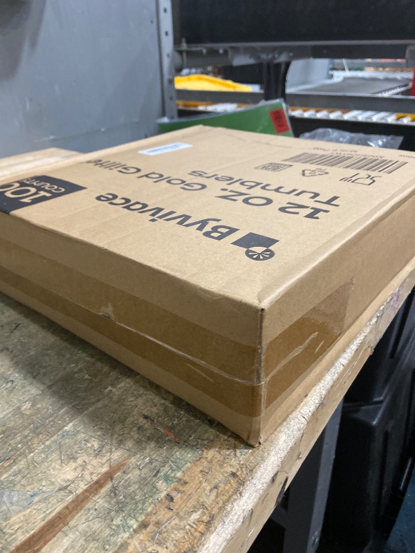 Photo 1 of [100 Pack] 12oz Plastic Cups with Gold Glitter Sturdy & Food Safe Plastic Wine Glasses Disposable Cups Wedding Cups Party Cups Drinking Tumblers for Wine, Cocktails and Cold Beverages