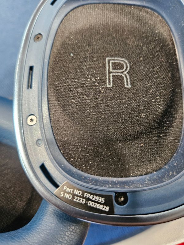 Photo 1 of *USED SEE NOTES* Bowers & Wilkins Px7 S2e Over-Ear Headphones, Bluetooth Headphones Over Ear with Enhanced Noise Cancellation, Transparency Mode, Crystal-Clear Calls, 30-Hour Battery Life, Ocean Blue
