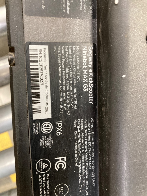 Photo 1 of **MISSING PARTS/NO CHARGER***Segway Ninebot Max G3 Electric Scooter, 28 mph Top Speed w/ 50 Miles Max Range, 2000W Peak Motor, Dual Hydraulic Suspension, Fast Charging Scooter for Adults and Teens, UL-2272 2271 Certified