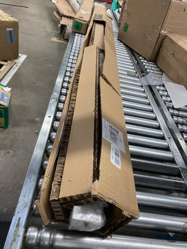 Photo 1 of 150' 16:MOTORIZED PROJECTOR SCREEN