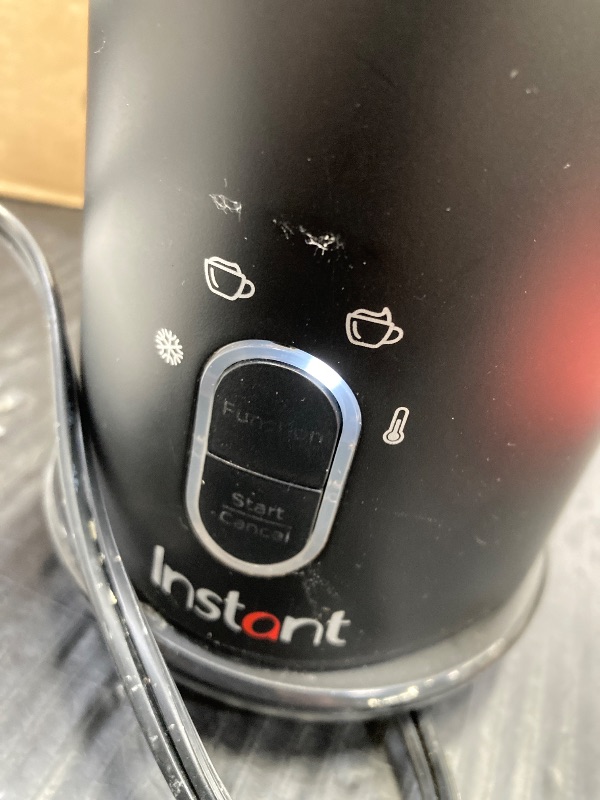Photo 1 of ***INSIDE PERFECTLY CLEAN**OUTSIDE IS A LITTLE DIRTY***Instant Pot Milk Frother, 4-in-1 Electric Milk Steamer, 10oz/295ml Automatic Hot and Cold Foam Maker and Milk Warmer for Latte, Cappuccinos, Macchiato, From the Makers of Instant 500W, Black***INSIDE 