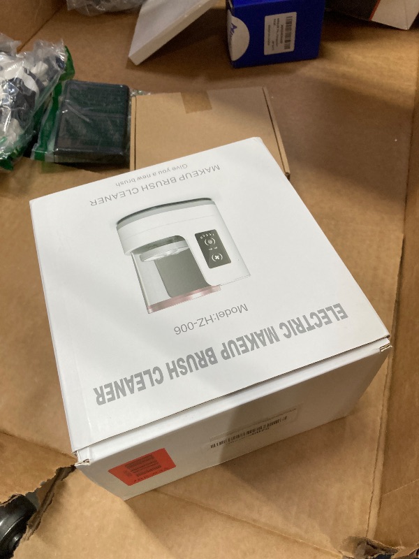 Photo 1 of **USED**Electric Makeup Brush Cleaner Machine With Makeup Brush Dryer, Automatic USB Cosmetic Brushes Cleaner Tool, Multi-Functional Cosmetic Brush Cleaner for Makeup Brush Sponges Beauty Cosmetic Set