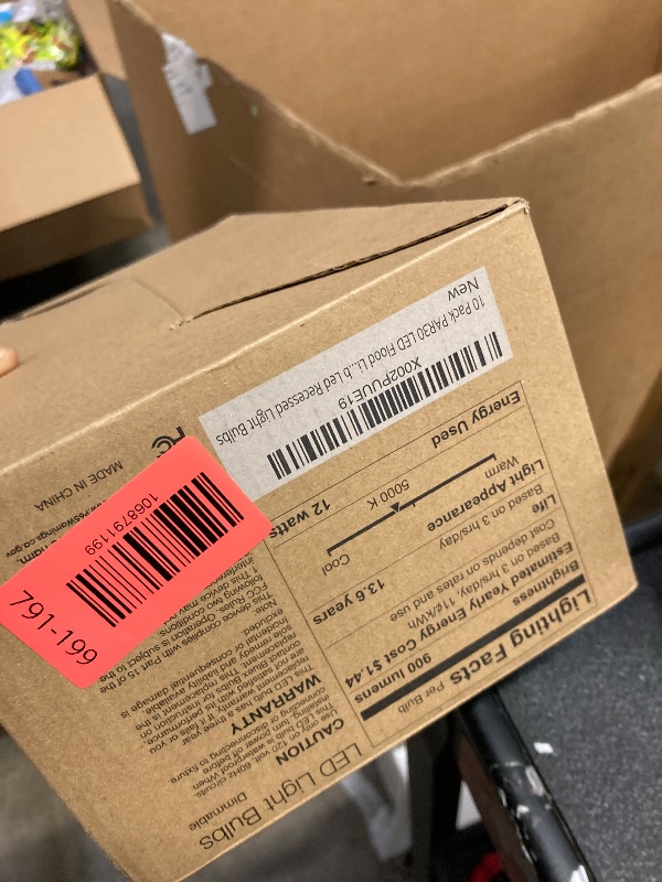 Photo 1 of 10 Pack PAR30 Outdoor LED Flood Light Bulb 12W 100 Watt Equivalent 900 Lumens Dimmable Waterproof E26 5000K Daylight LED Flood Light Bulbs for Security Led Spotlight Bulb Led Recessed Light Bulbs