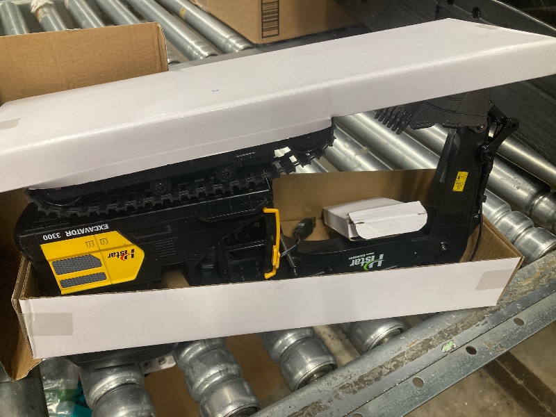 Photo 1 of 1:18 Metal RC Excavator Toy for Kids | 11-Channel Remote Control Construction Vehicle with Water Spray, Lights & Sounds, Dual 100-Min Batteries, 2025 New STEM Engineering Toy Gift for Boys Ages 6-12