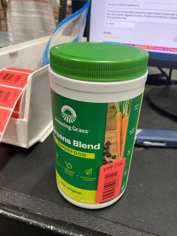Photo 1 of Amazing  Greens Blend Superfood: Super Greens Powder with Spirulina, Chlorella, Beet Root Powder, Digestive Enzymes, Prebiotics & Probiotics, Original, 60 Servings (Packaging May Vary)