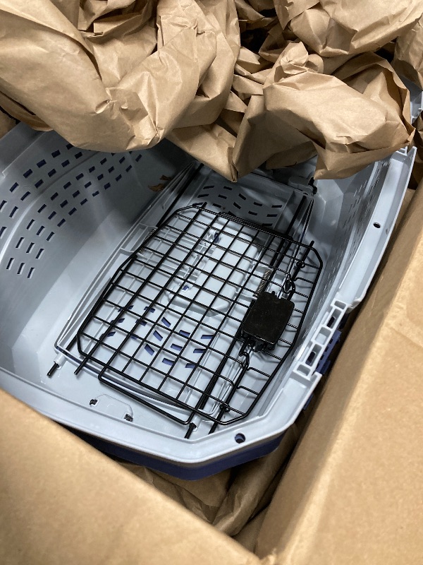 Photo 1 of **MISSING ONE LATCH***Amazon Basics 2-Door Top-Load Hard-Sided Dogs, Cats Pet Travel Carrier, Gray & Blue, 22.8"L x 15.0"W x 13.0"H